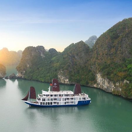 Lapinta Luxury Cruises Hotel Ha Long Exterior photo