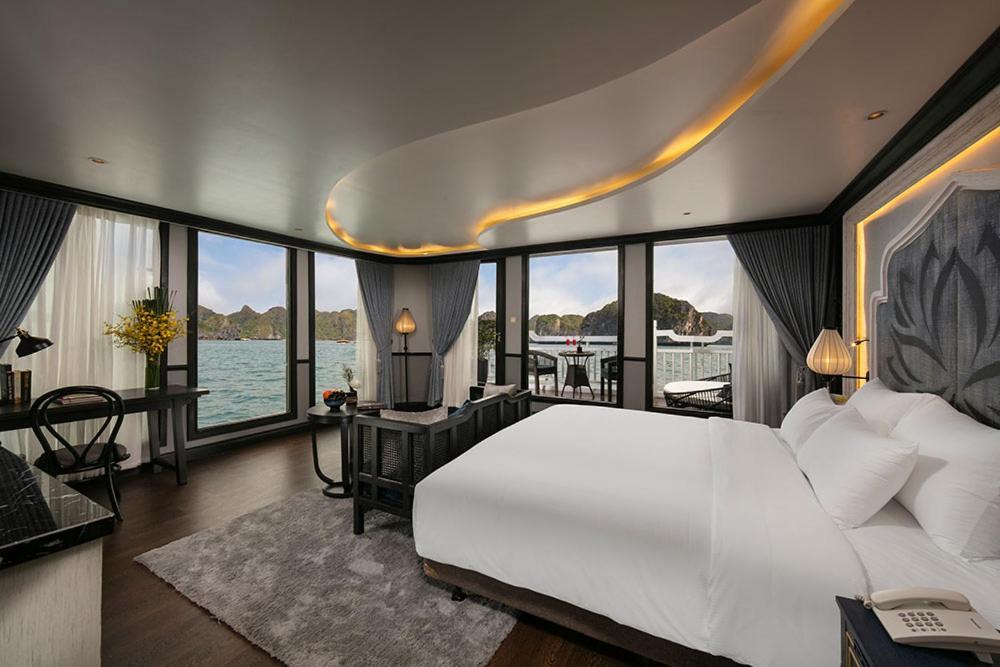 Lapinta Luxury Cruises Hotel Ha Long Exterior photo